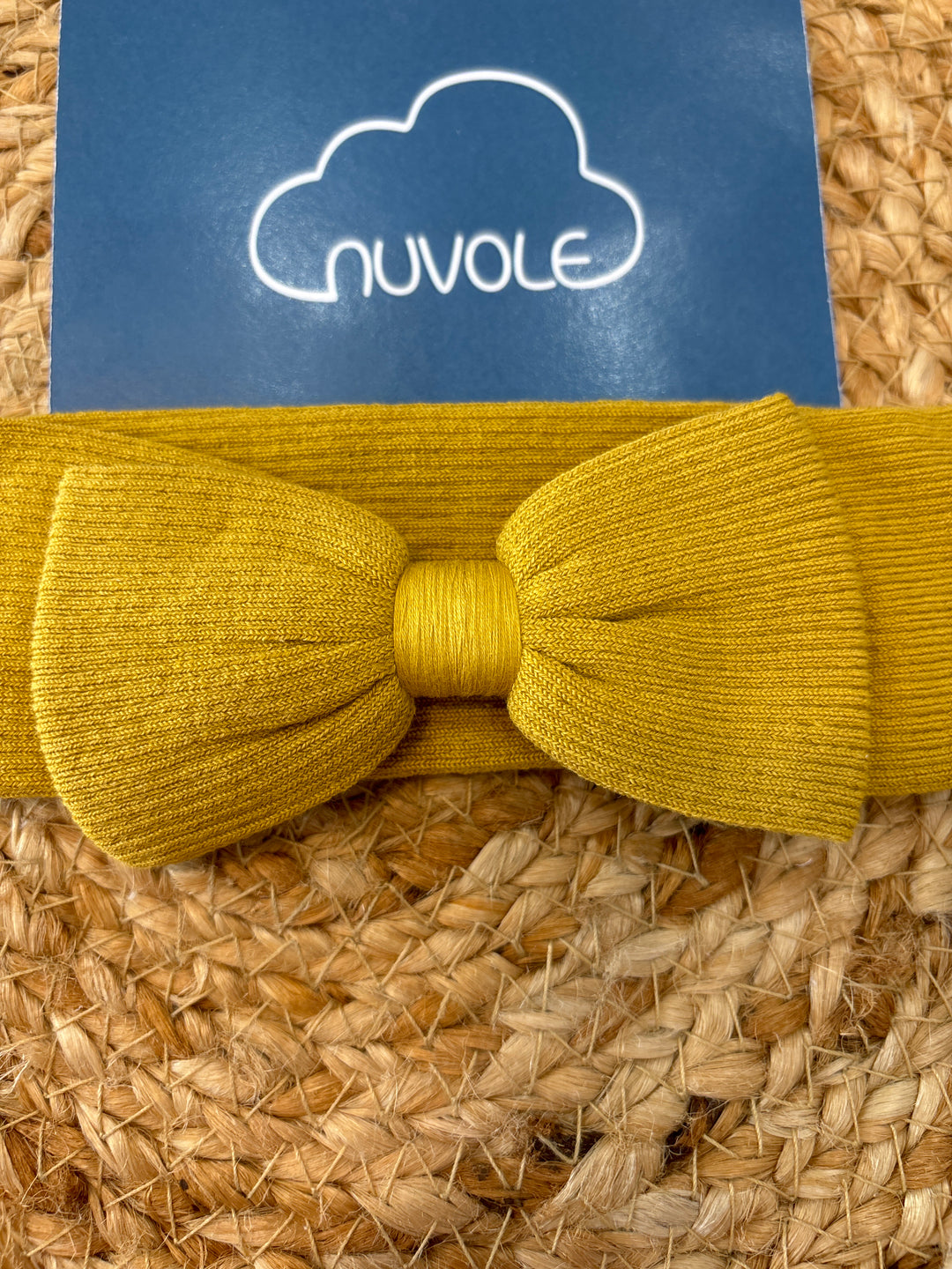 Fascia dark yellow