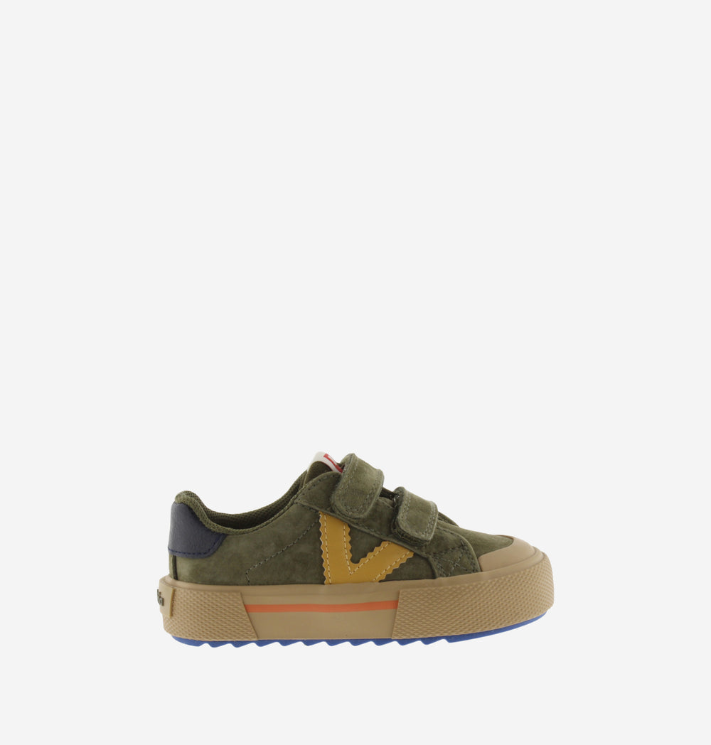 Sneakers con strappi in Camoscio