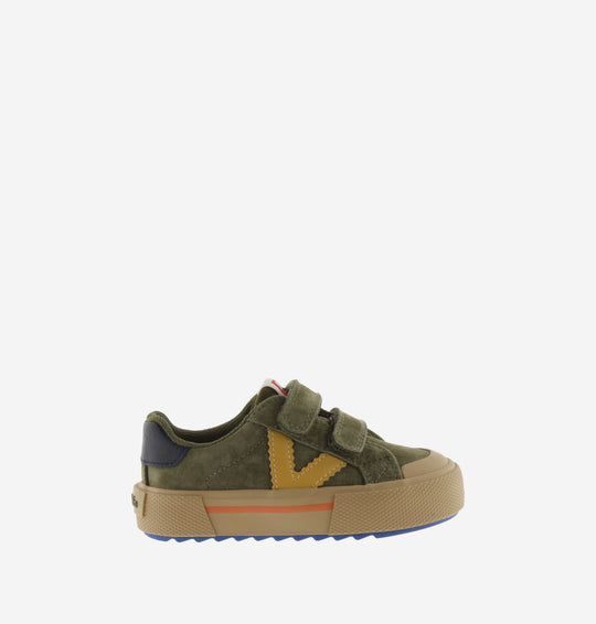 Sneakers con strappi in Camoscio