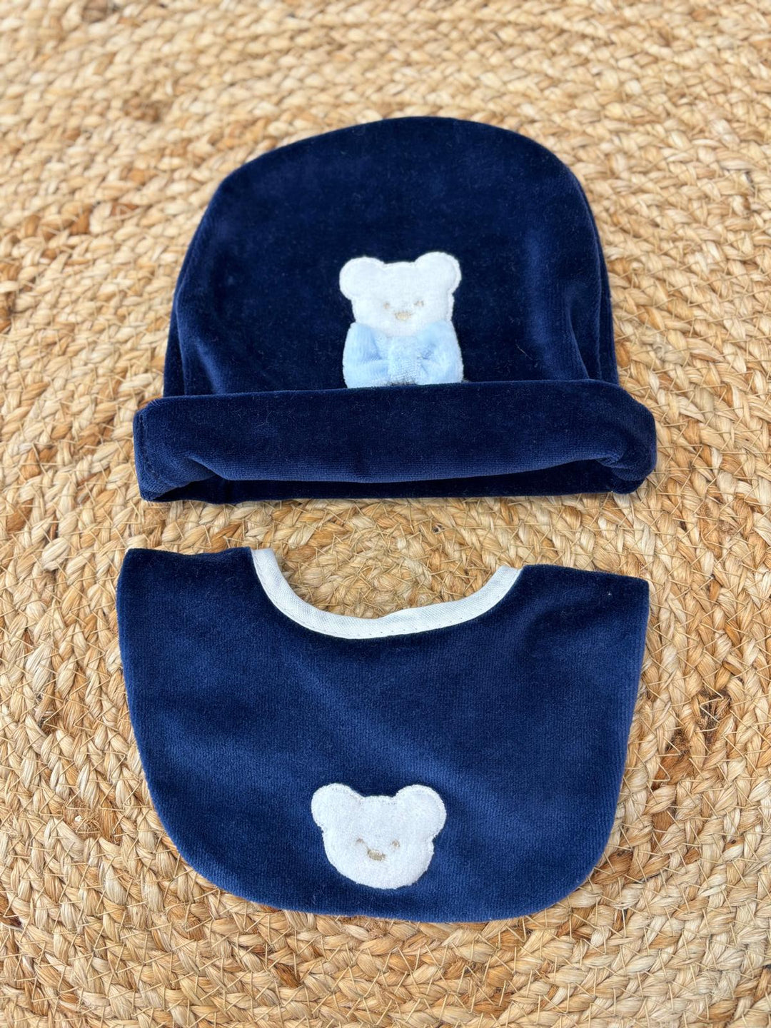 Set cappello e bavaglino Orsetto blu