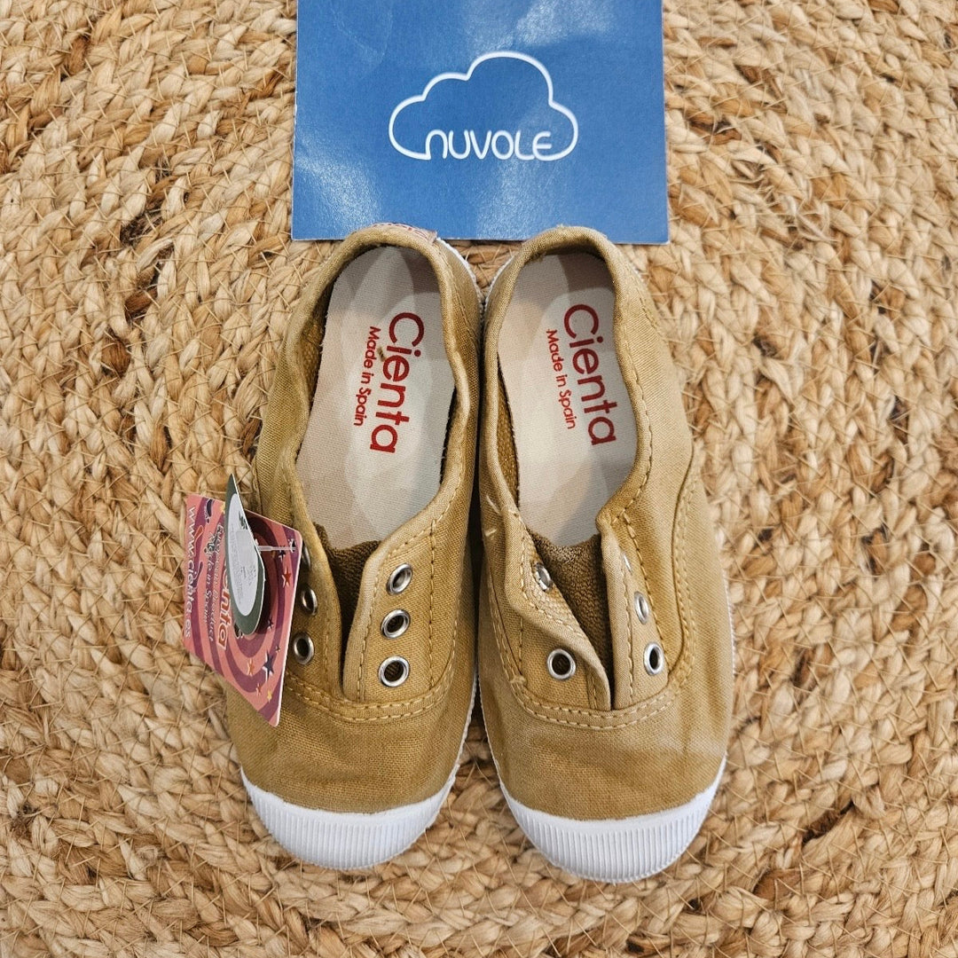 Sneakers in tela mostaza