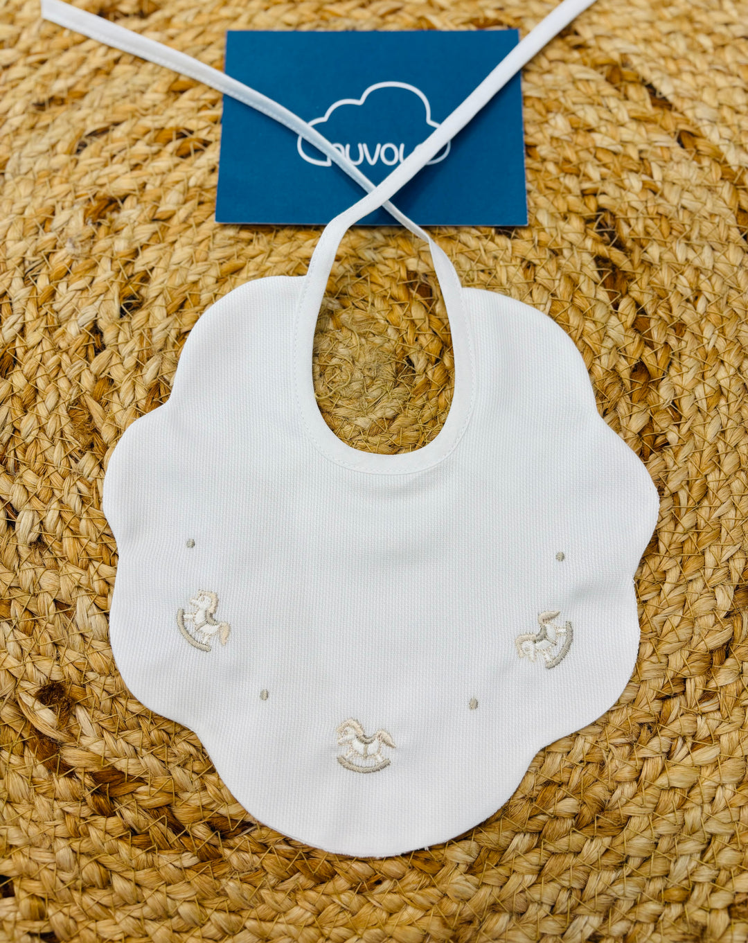 bavetta cavalluccio ricamato beige