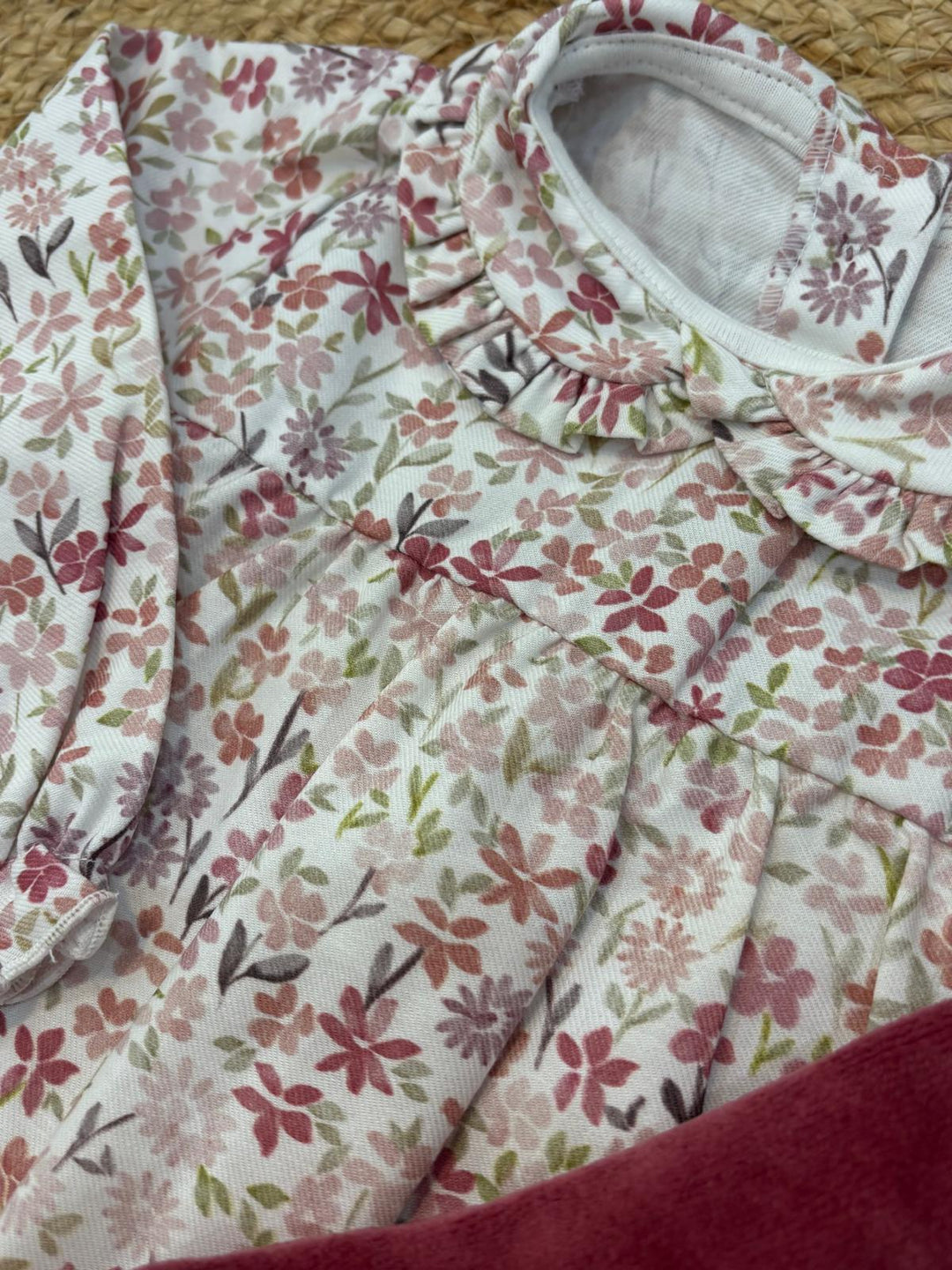 Completo fiorellini con leggings
