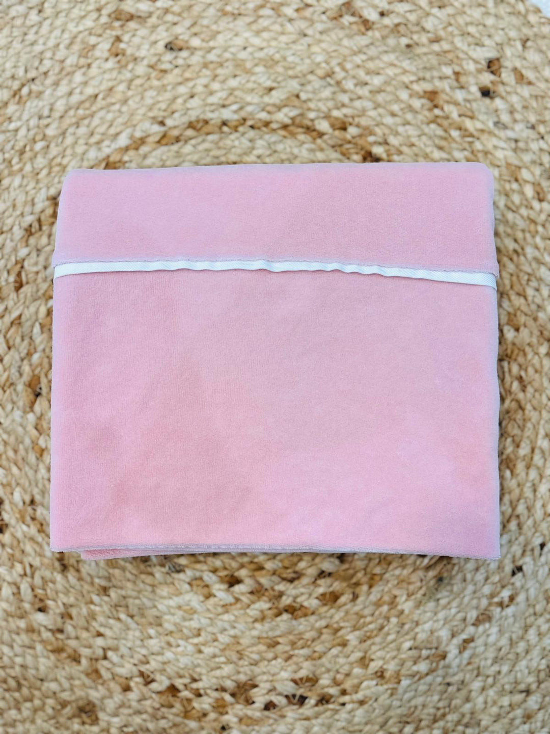 Coperta in ciniglia rosa