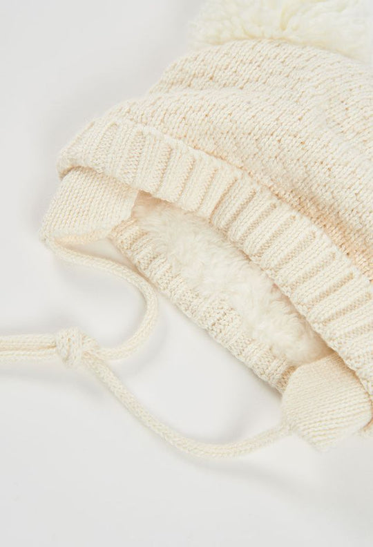 Cappello in lana panna