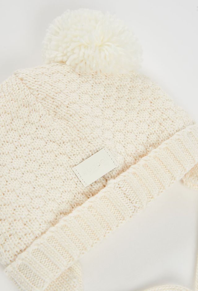 Cappello in lana panna